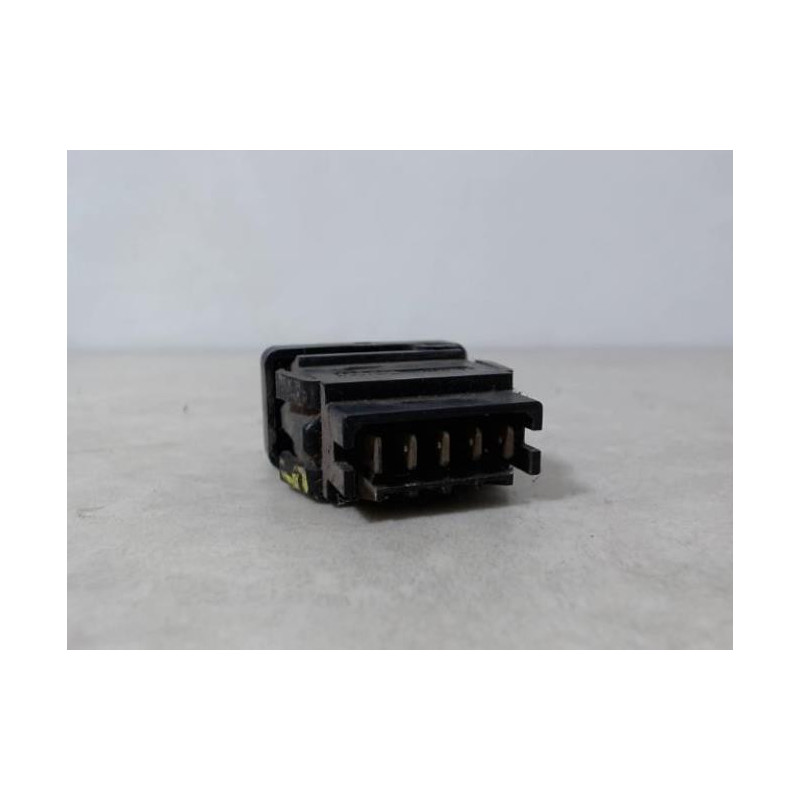 Bouton/Interrupteur RENAULT R25 PHASE 1 d’occasion