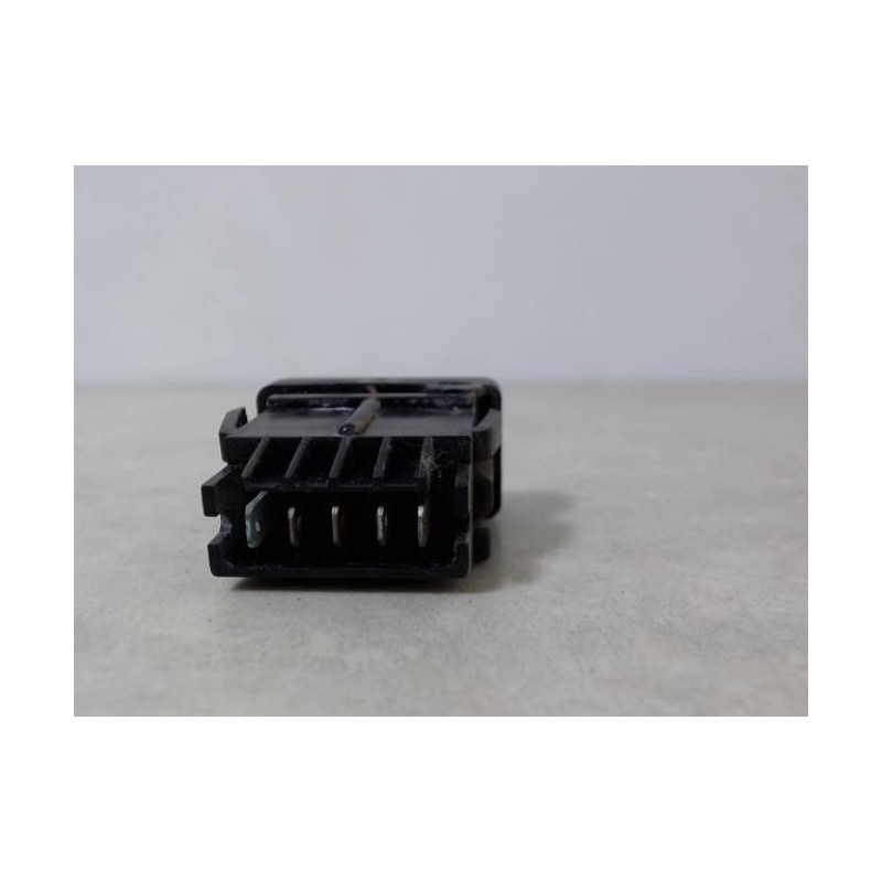 Bouton/Interrupteur RENAULT R25 PHASE 1 d’occasion