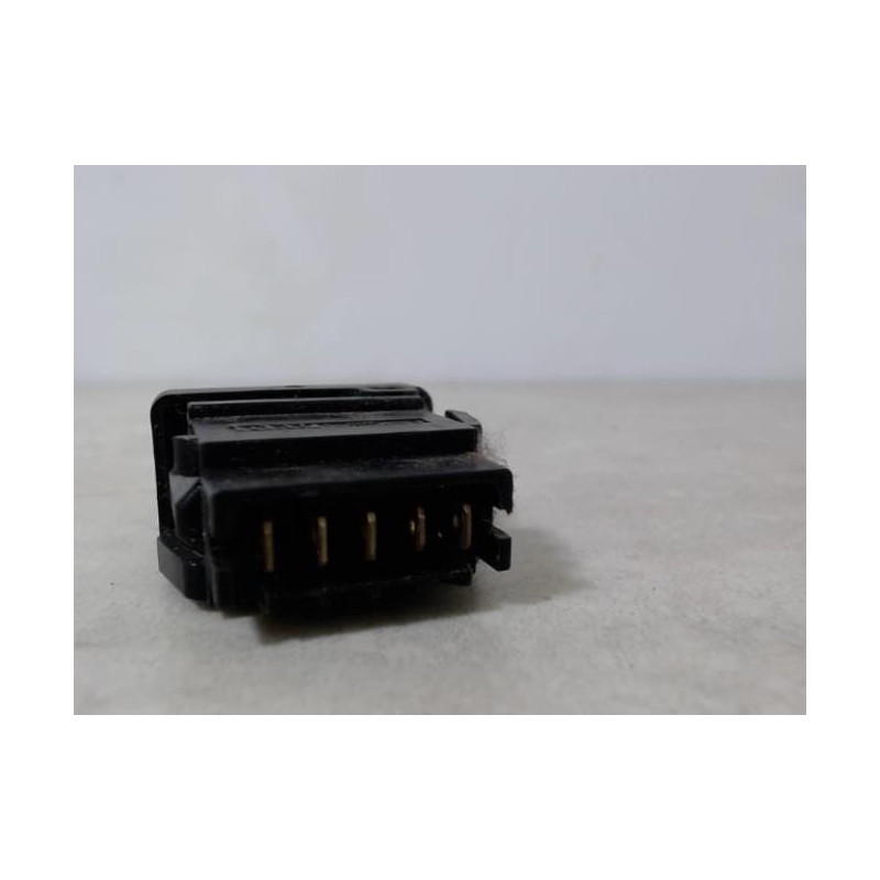 Bouton/Interrupteur RENAULT R25 PHASE 1 d’occasion