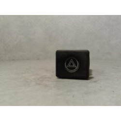 Bouton de warning RENAULT R19 PHASE 1 d’occasion
