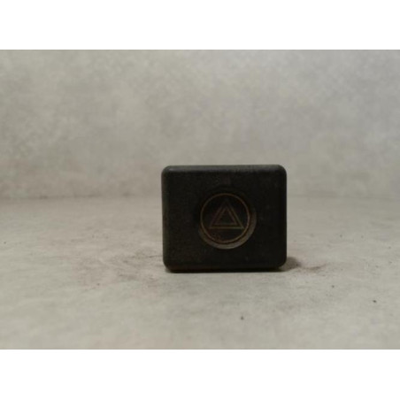 Bouton de warning RENAULT R19 PHASE 2 d’occasion