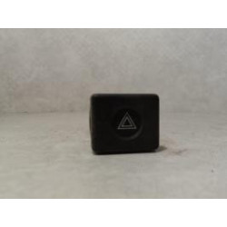 Bouton de warning RENAULT R19 PHASE 1 d’occasion