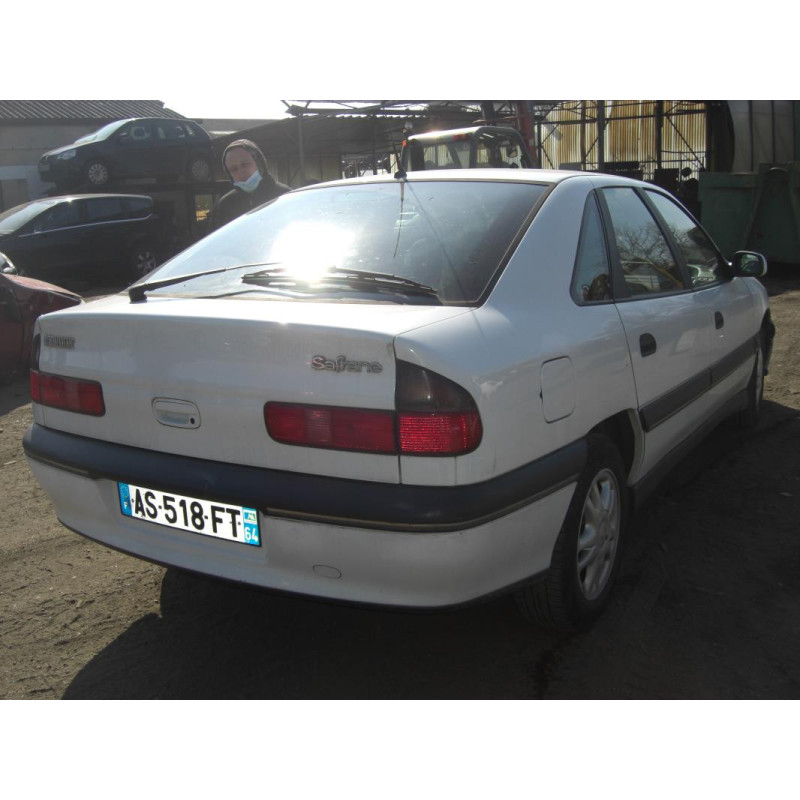 Anti brouillard gauche (feux) RENAULT SAFRANE PHASE 2 d’occasion