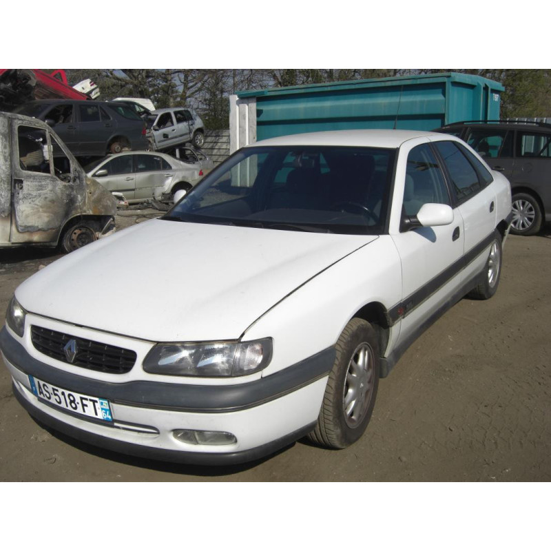 Anti brouillard gauche (feux) RENAULT SAFRANE PHASE 2 d’occasion