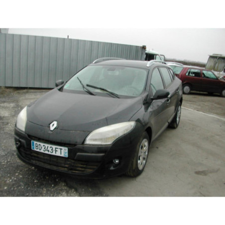 Anti brouillard droit (feux) RENAULT MEGANE 3 PHASE 1 BREAK d’occasion