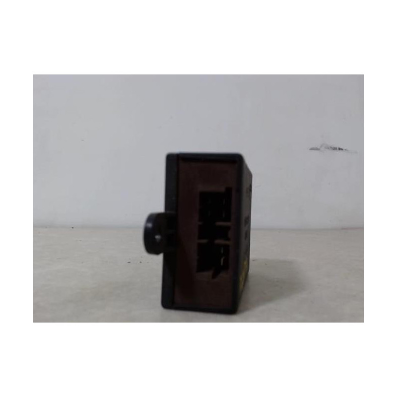 Boitier de centralisation CITROEN 1.9 TD 90 8V d’occasion