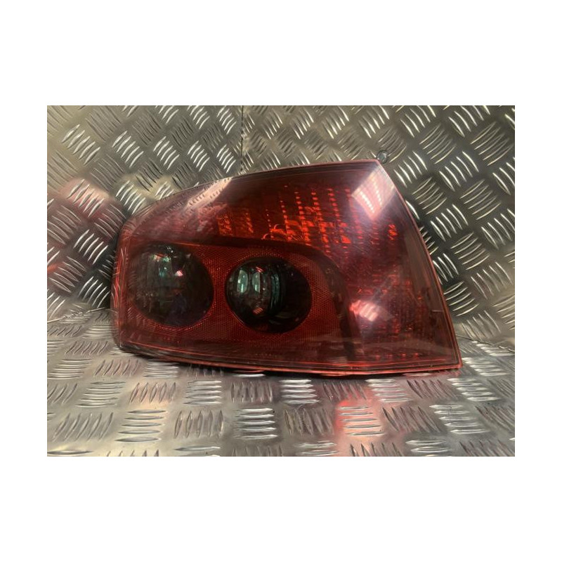 Feu arriere principal gauche (feux) PEUGEOT 407 PHASE 1 d’occasion