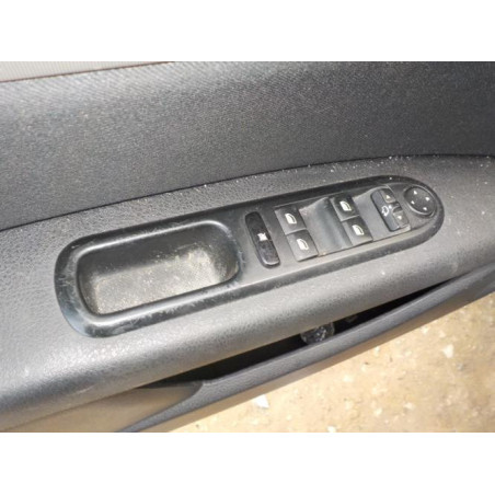 Feu arriere principal gauche (feux) PEUGEOT 407 PHASE 1 d’occasion