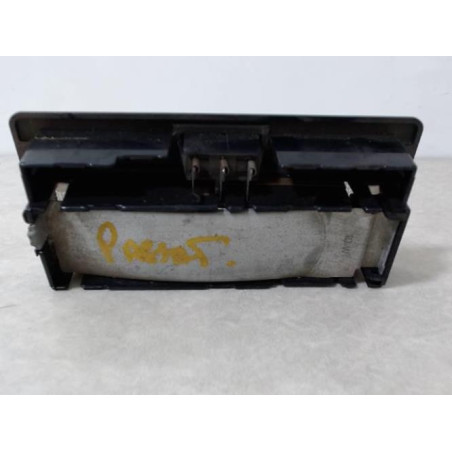 Eclairage de plafonnier VOLKSWAGEN PASSAT 4 PHASE 1 d’occasion