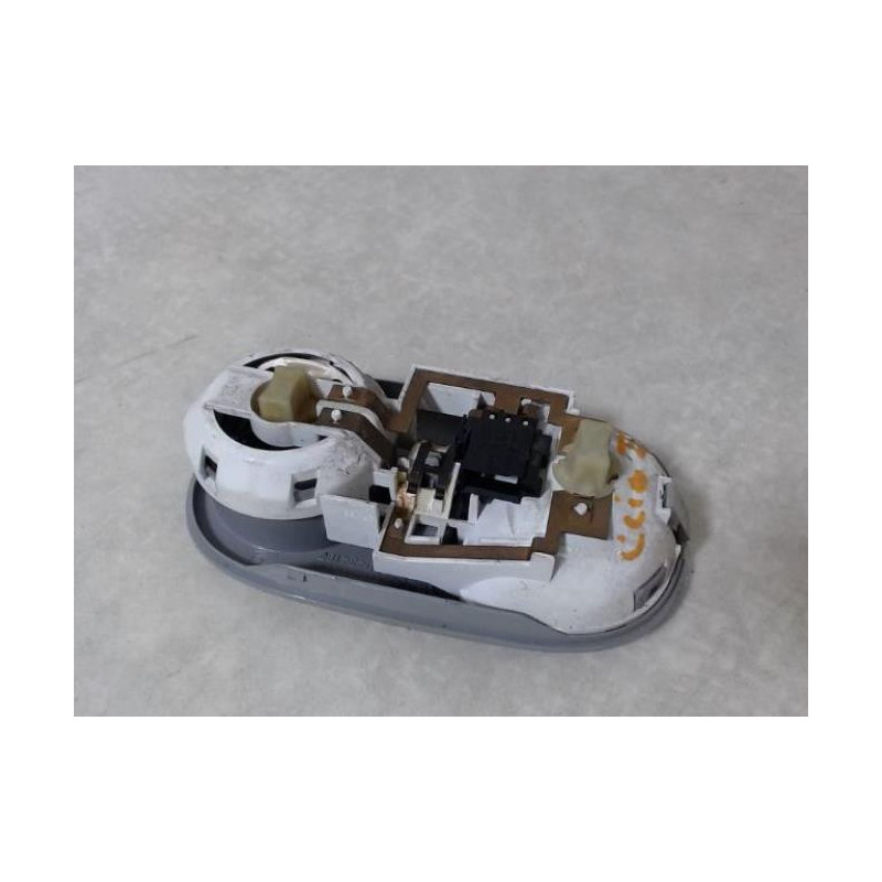 Eclairage de plafonnier RENAULT CLIO 2 PHASE 1 d’occasion