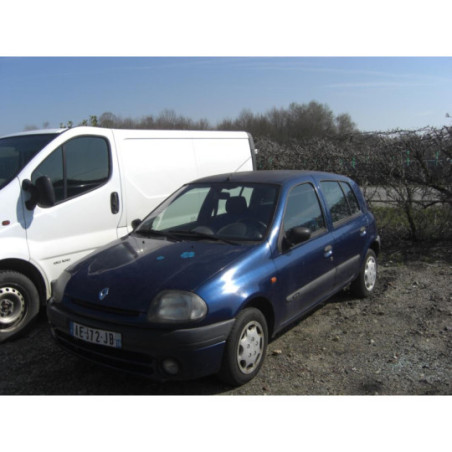 Eclairage de plafonnier RENAULT CLIO 2 PHASE 1 d’occasion