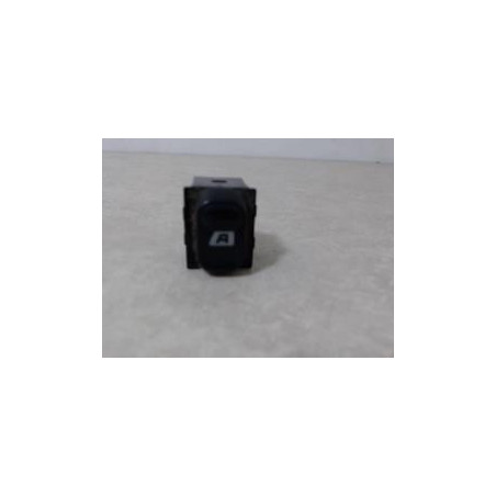 Interrupteur de leve vitre PEUGEOT PARTNER 1 PHASE 2 d’occasion