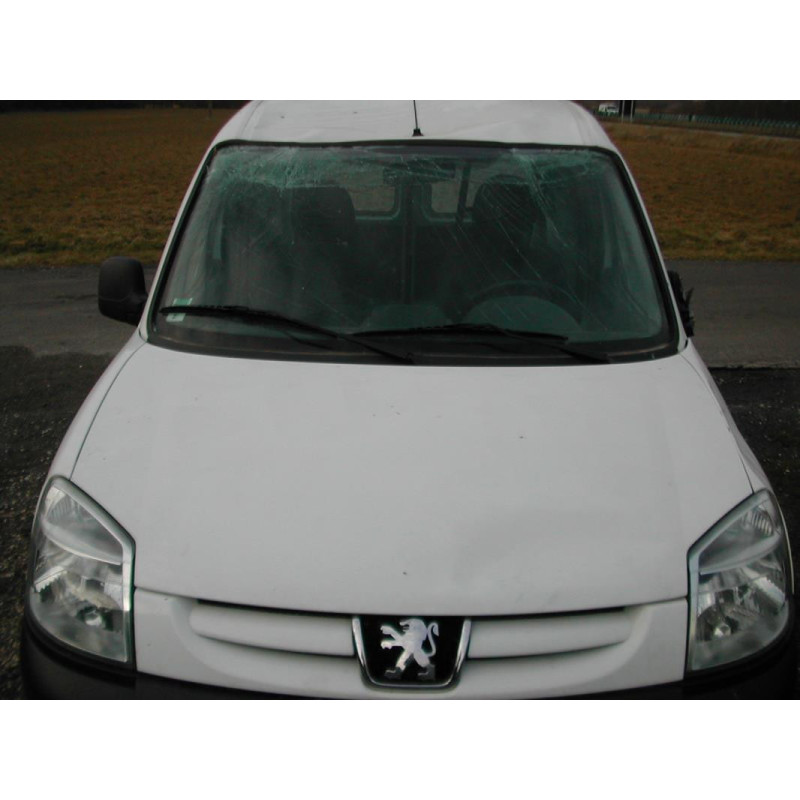 Interrupteur de leve vitre PEUGEOT PARTNER 1 PHASE 2 d’occasion