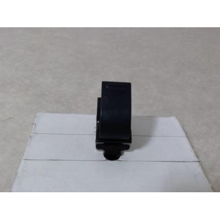 Interrupteur de leve vitre SUZUKI  d’occasion