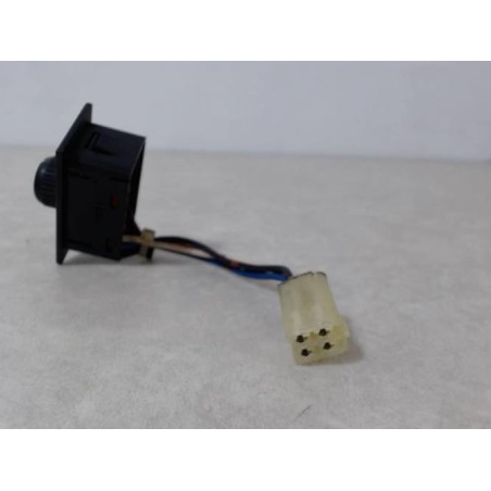 Commande de reglage hauteur de phare SUZUKI  d’occasion