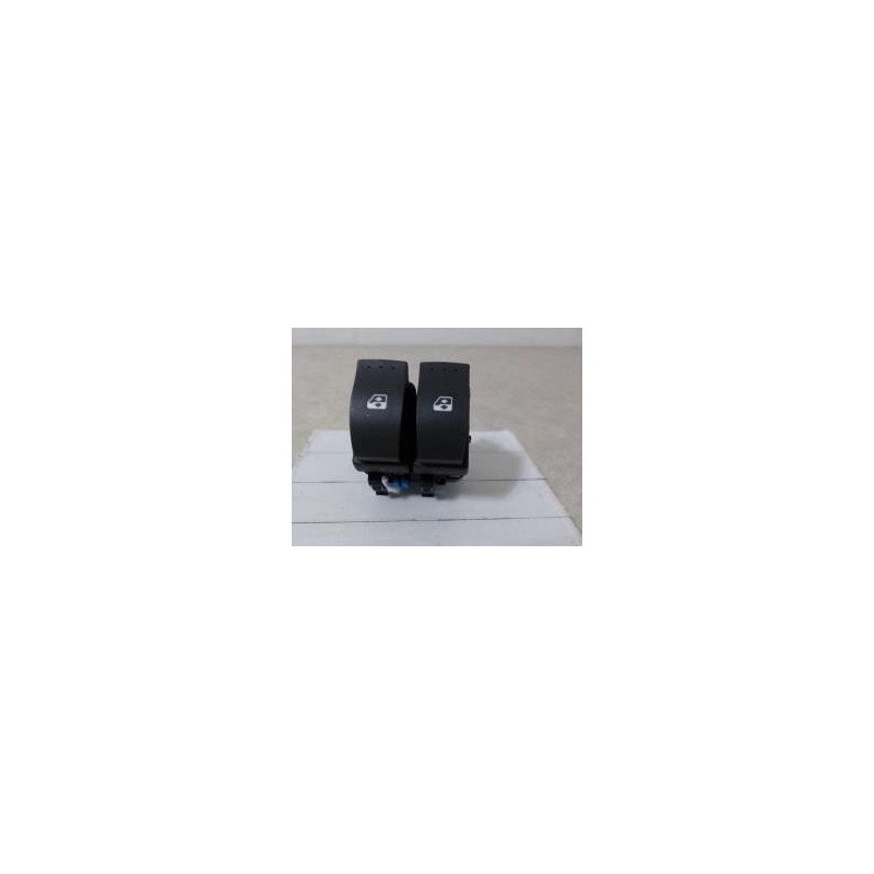 Interrupteur de leve vitre RENAULT CLIO 2 PHASE 1 d’occasion