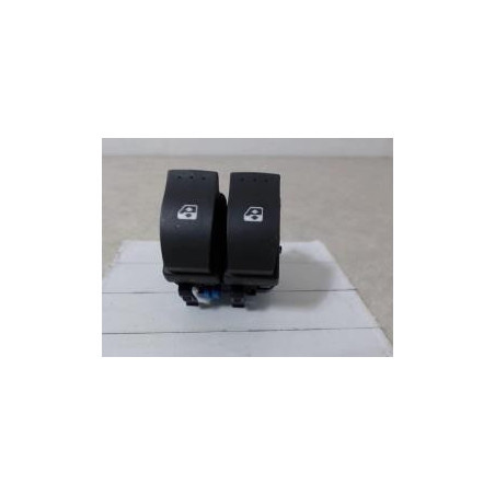 Interrupteur de leve vitre RENAULT CLIO 2 PHASE 1 d’occasion