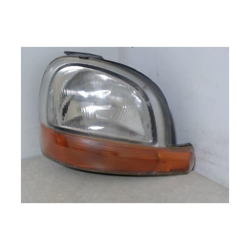 Optique avant principal droit (feux)(phare) RENAULT KANGOO 1 PHASE 1 d’occasion