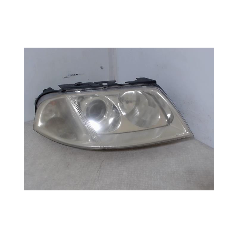 Optique avant principal gauche (feux)(phare) VOLKSWAGEN PASSAT 4 PHASE 2 d’occasion