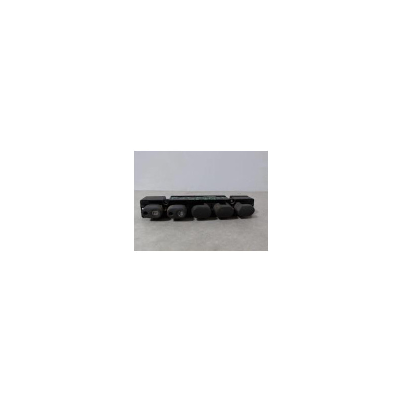 Bouton/Interrupteur FIAT PUNTO 1 PHASE 1 d’occasion