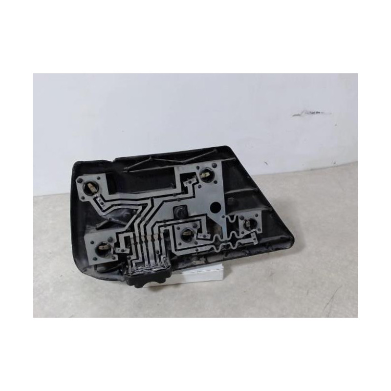 Platine feu arriere gauche MERCEDES 230 C124 PHASE 1 COUPE d’occasion