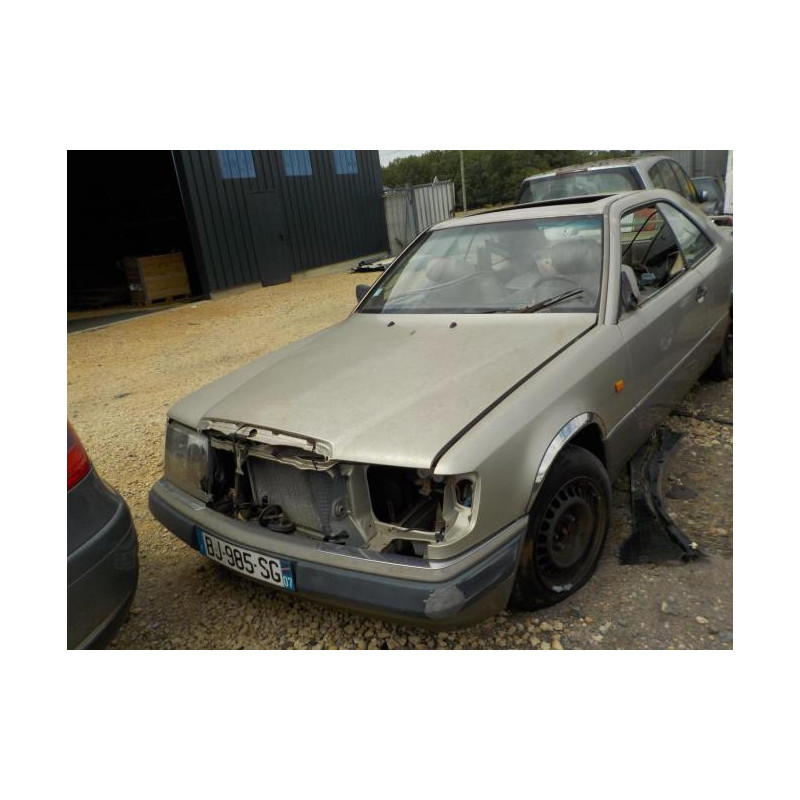 Platine feu arriere gauche MERCEDES 230 C124 PHASE 1 COUPE d’occasion