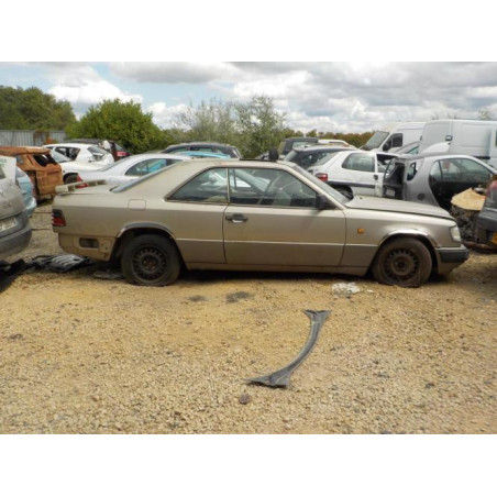 Platine feu arriere gauche MERCEDES 230 C124 PHASE 1 COUPE d’occasion
