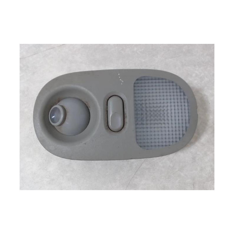 Eclairage de plafonnier RENAULT CLIO 2 PHASE 1 d’occasion
