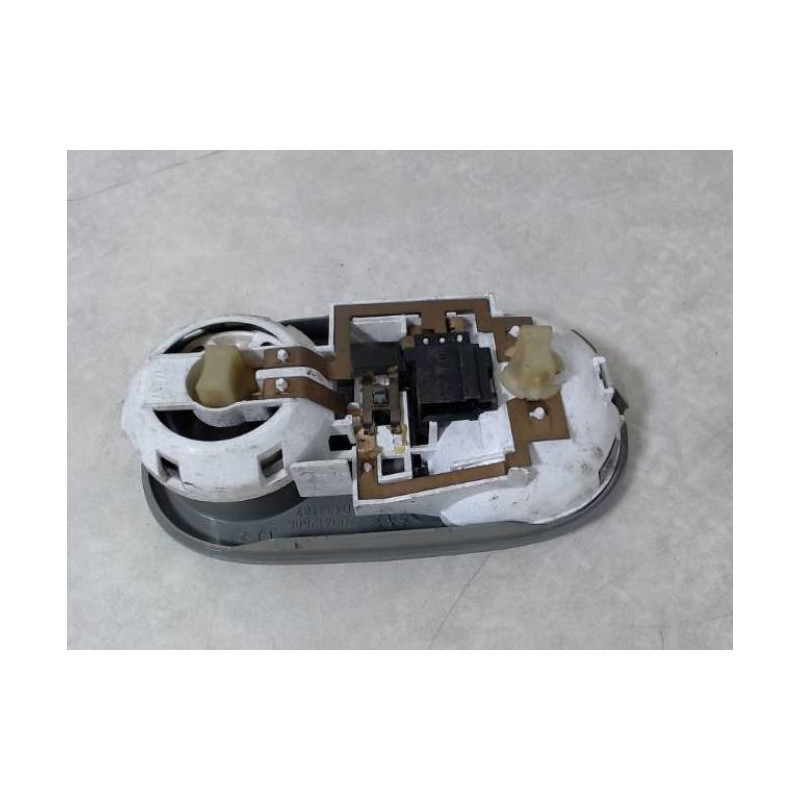 Eclairage de plafonnier RENAULT CLIO 2 PHASE 1 d’occasion
