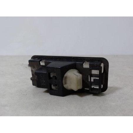 Eclairage de plafonnier PEUGEOT 206 PHASE 1 d’occasion