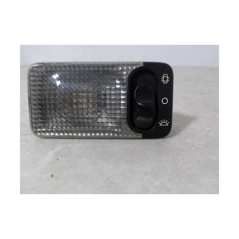 Eclairage de plafonnier PEUGEOT 206 PHASE 2 d’occasion