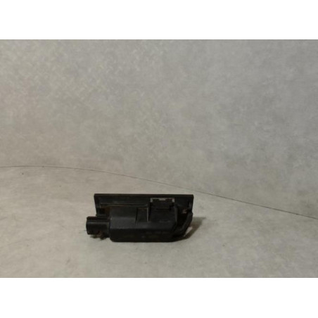 Eclairage de plaque RENAULT CLIO 3 PHASE 1 d’occasion