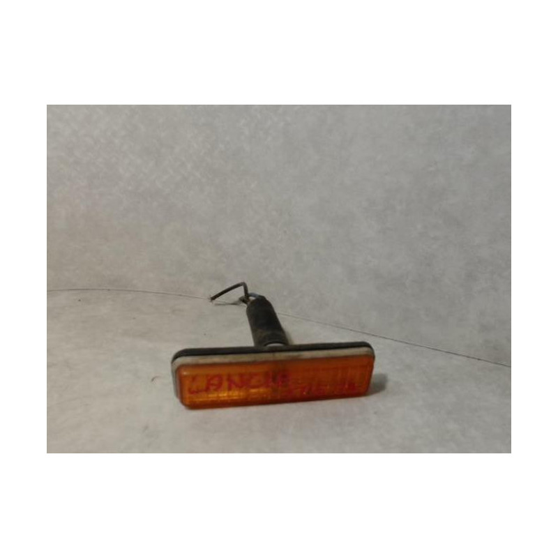 Repetiteur clignotant avant droit  (Feux) LANCIA THEMA 1 PHASE 2 d’occasion