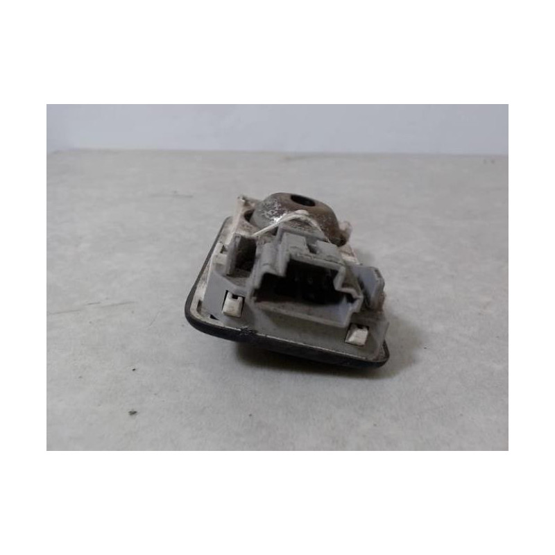 Eclairage de plafonnier PEUGEOT 206 PHASE 1 d’occasion