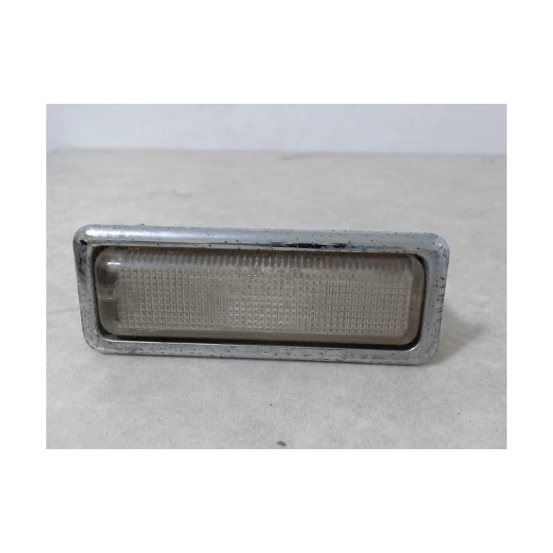 Eclairage de plafonnier RENAULT R11 d’occasion