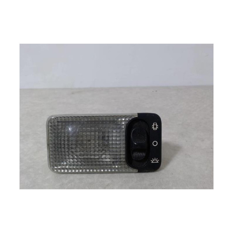 Eclairage de plafonnier PEUGEOT 206+ d’occasion
