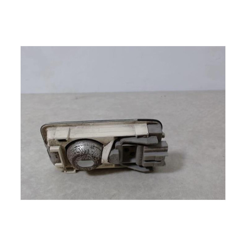 Eclairage de plafonnier PEUGEOT 206+ d’occasion