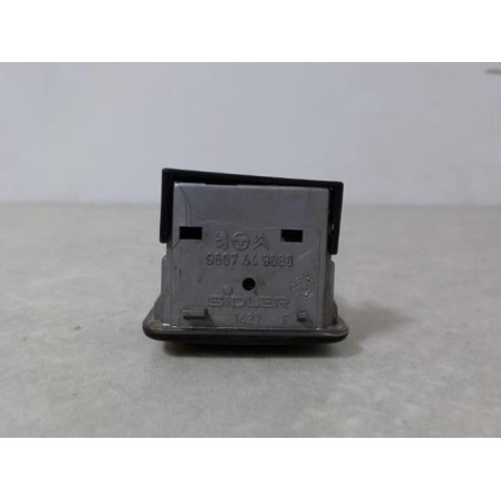 Eclairage de plafonnier PEUGEOT 306 PHASE 1 d’occasion