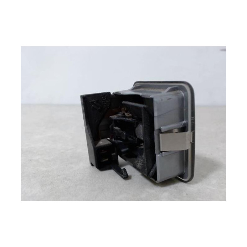 Eclairage de plafonnier PEUGEOT 306 PHASE 2 d’occasion