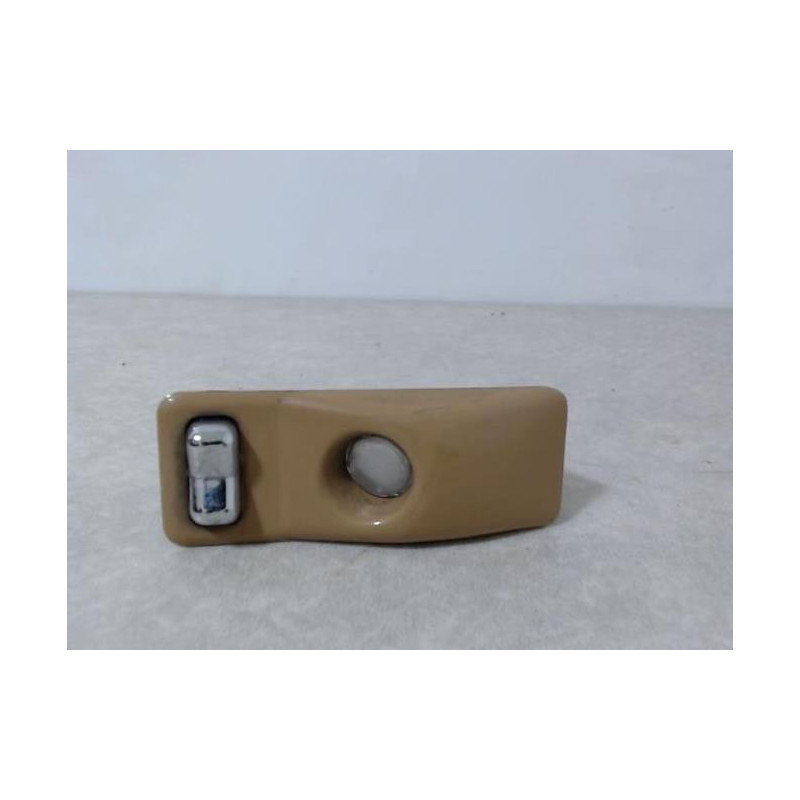 Eclairage de plafonnier RENAULT R9 d’occasion