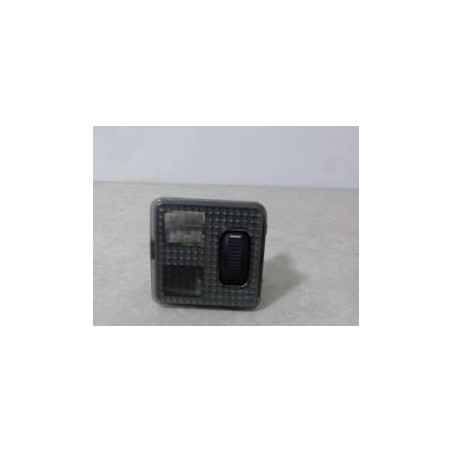 Eclairage de plafonnier PEUGEOT 1.4 I 75 8V d’occasion