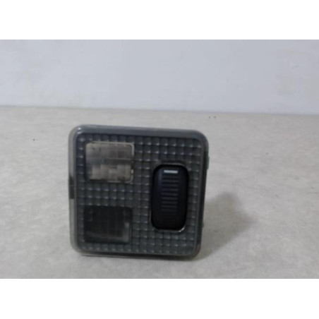 Eclairage de plafonnier PEUGEOT 1.4 I 75 8V d’occasion