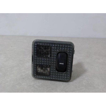 Eclairage de plafonnier PEUGEOT 306 PHASE 1 d’occasion