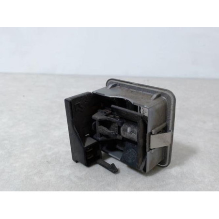 Eclairage de plafonnier PEUGEOT 306 PHASE 1 d’occasion