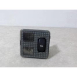 Eclairage de plafonnier PEUGEOT 306 BREAK d’occasion