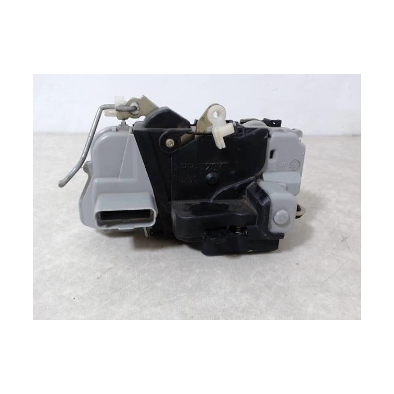 Serrure avant gauche PEUGEOT 307 PHASE 1 BREAK d’occasion