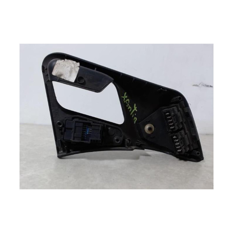 Interrupteur de leve vitre avant gauche CITROEN XANTIA PHASE 2 d’occasion