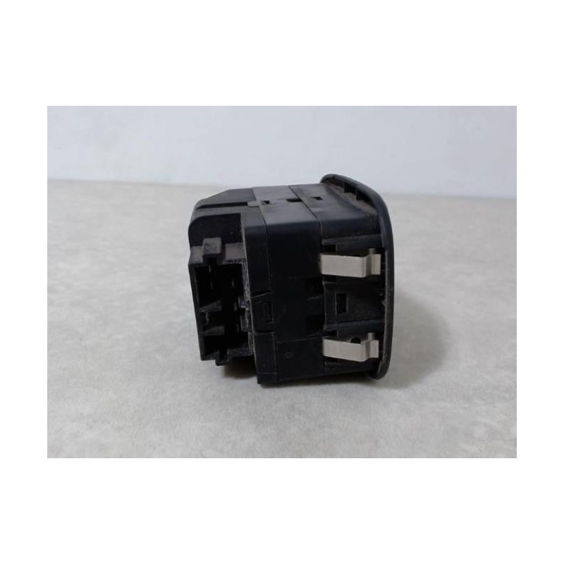Interrupteur de leve vitre avant gauche PEUGEOT 206 PHASE 1 d’occasion