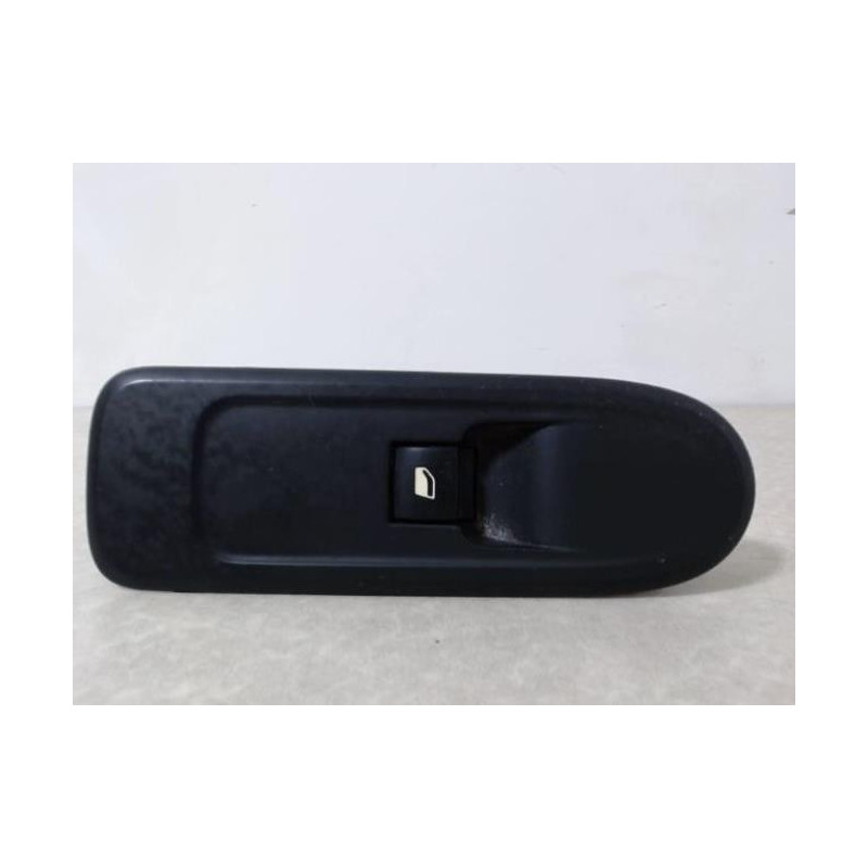 Interrupteur de leve vitre avant droit PEUGEOT 308 1 PHASE 1 d’occasion
