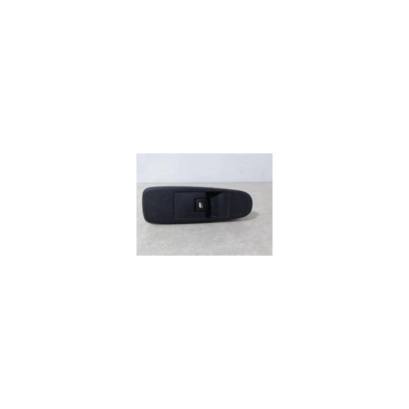 Interrupteur de leve vitre avant droit CITROEN 1.6 HDI 112 8V d’occasion